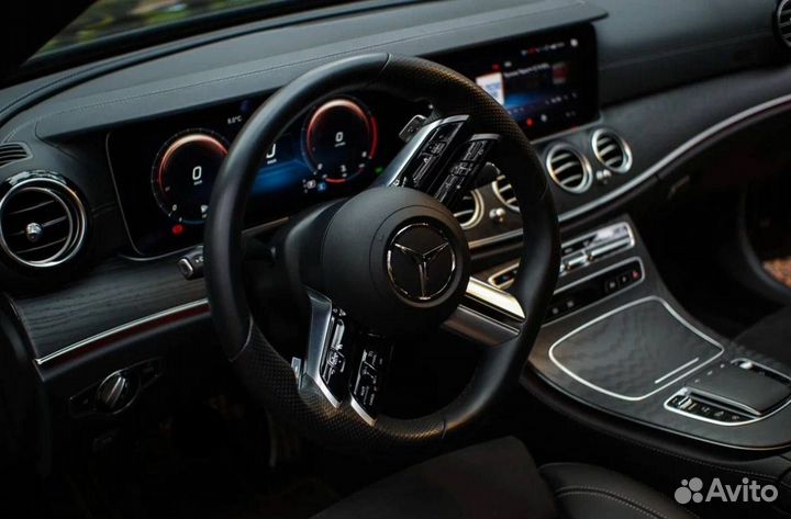 Требуется водитель на Mercedes тариф бизнес