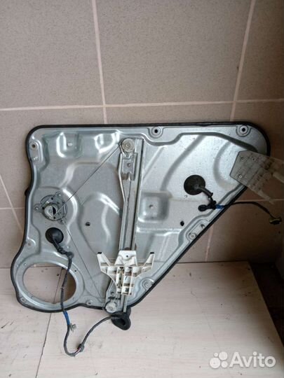 Стеклоподьемник задний левый на киа сид 2011г