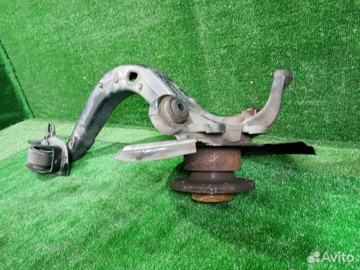 Цапфа задняя левая Bmw X3 E83 M54B30 (3.0) 2004