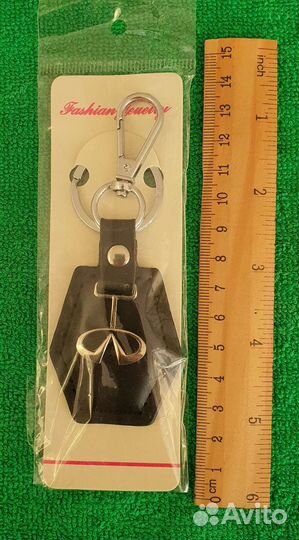 Брелок для ключей автомобиля