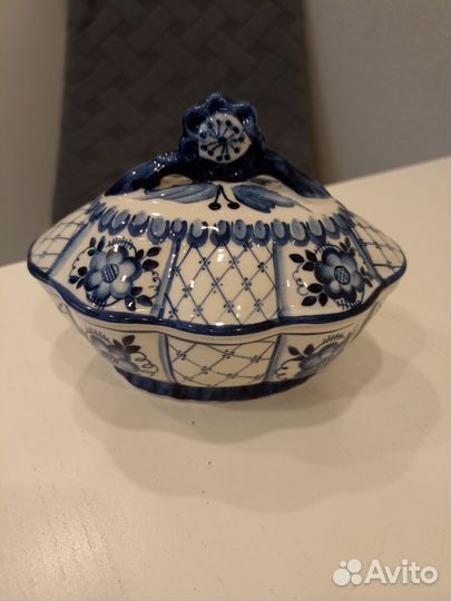 Гжель шкатулки большие, средние, маленькие