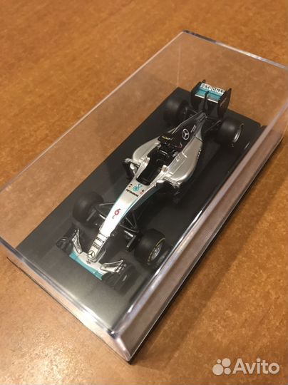 Fofmula 1 Mercedes F1 W07 Hybrid Нико Росберг 2016