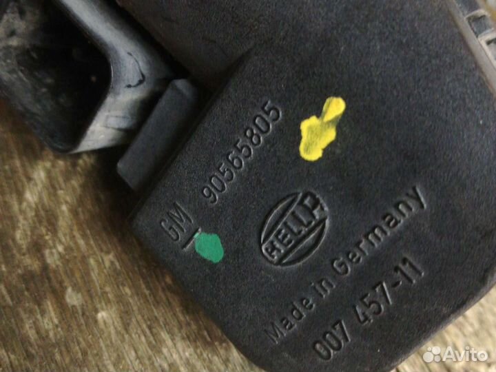 Моторчик корректора фар Опель Омега Б 90565805