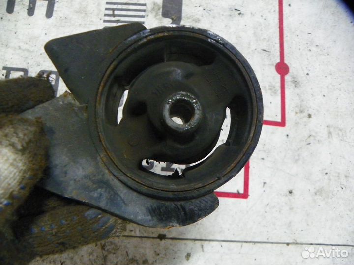 Опора двигателя задняя Kia Sportage