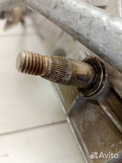 Трапеция стеклоочистителя