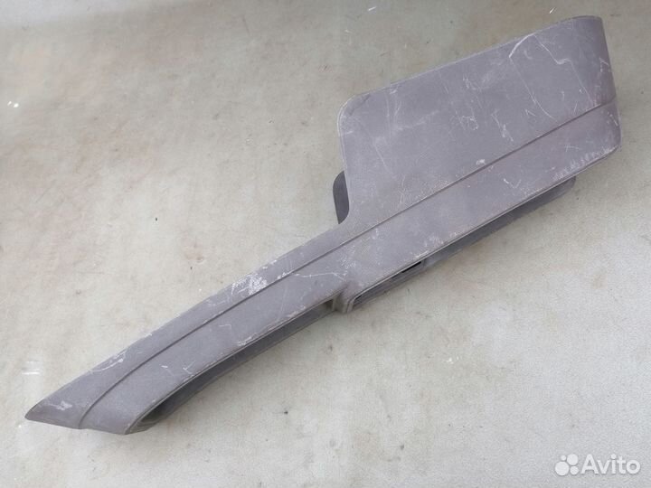 Консоль между сидений Volkswagen Passat B3