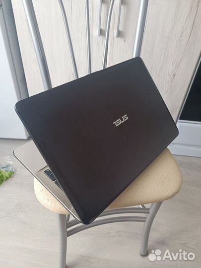 Ноутбук Asus FullHD / i3-6006U / 920MX / 8GB / 1TB