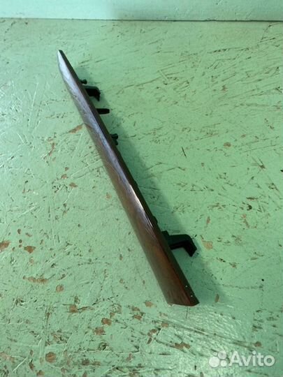 Вставка под дерево задняя правая Volkswagen