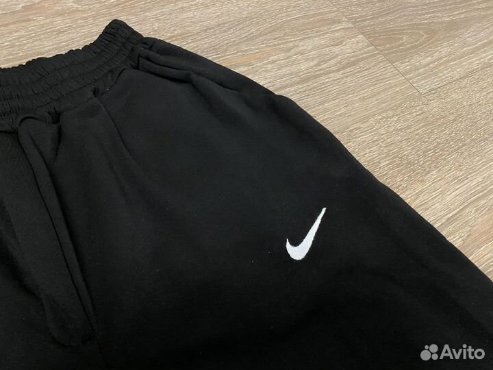 Спортивные штаны Nike мужские новые