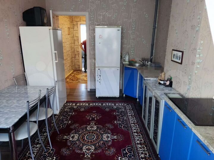 2-к. квартира, 60 м², 4/10 эт.