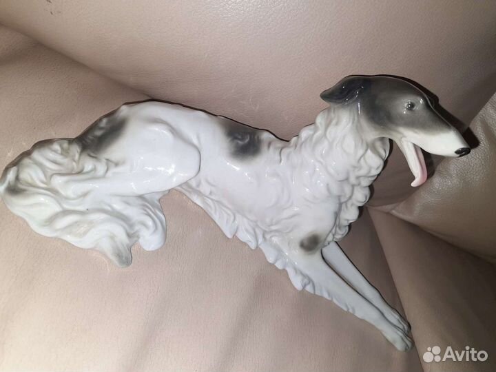 Немецкая фарфоровая статуэтка Борзая
