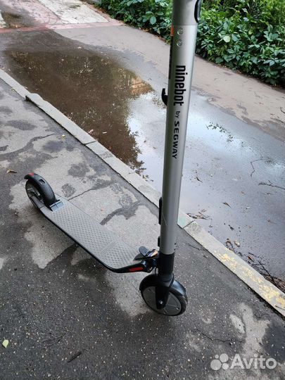 Электросамокат ninebot kickscooter es2