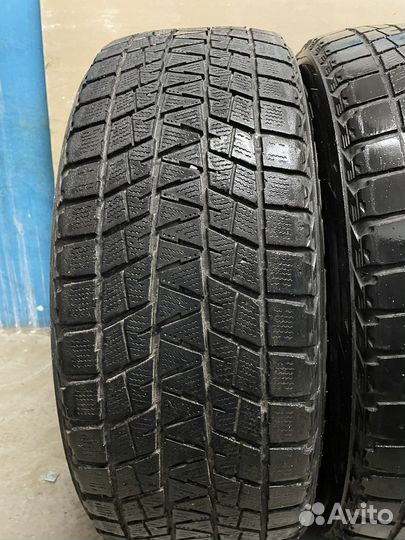 Bridgestone Blizzak DM-V1 235/60 R18