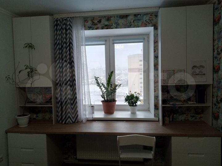 2-к. квартира, 70 м², 1/9 эт.