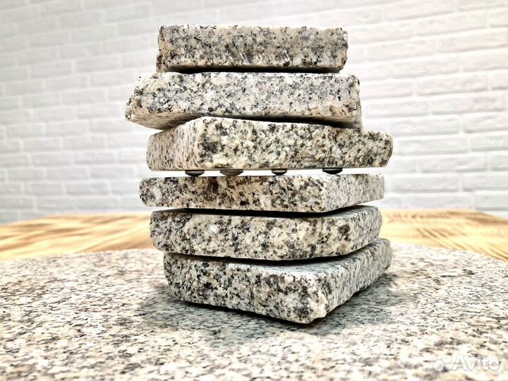 Каменные костеры и поднос