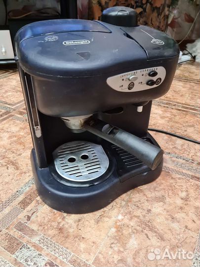 Кофемашина Delonghi