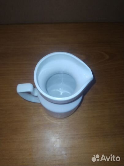 Молочник, фарфор, Н-11,5 см, Д-7 см