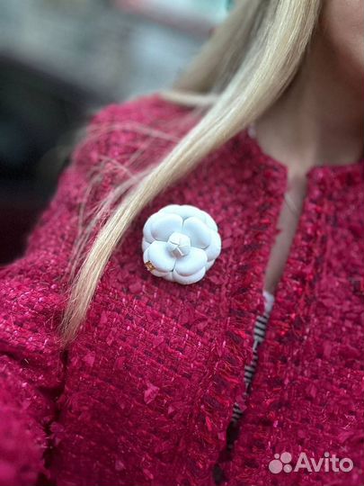 Брошь Chanel Camelia камелия твид кожа цветок