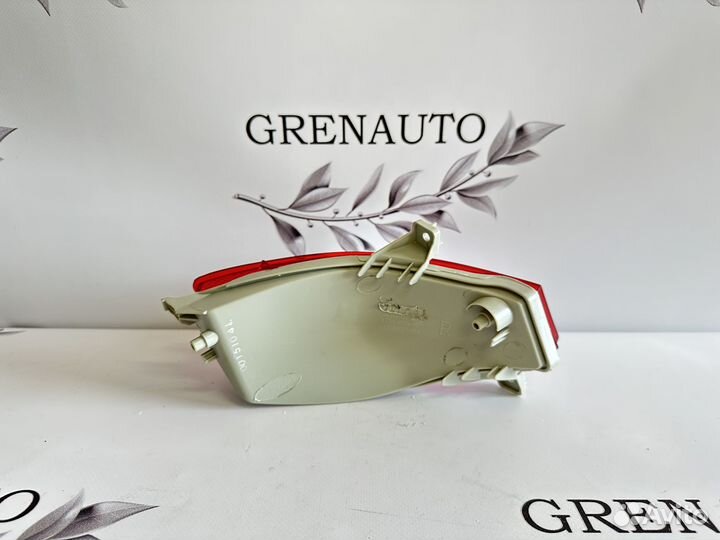 Фонарь в задний бампер правый Mazda CX-7 10-12 рес