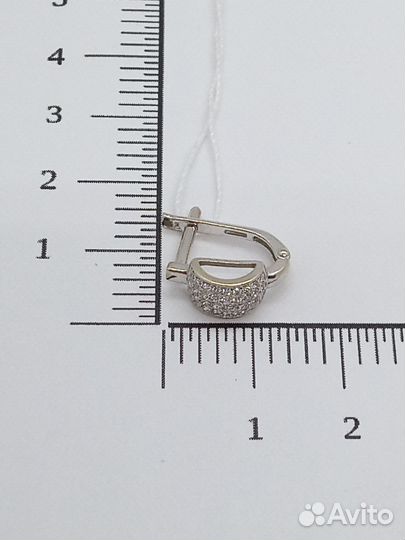 Золотые серьги с фианитом