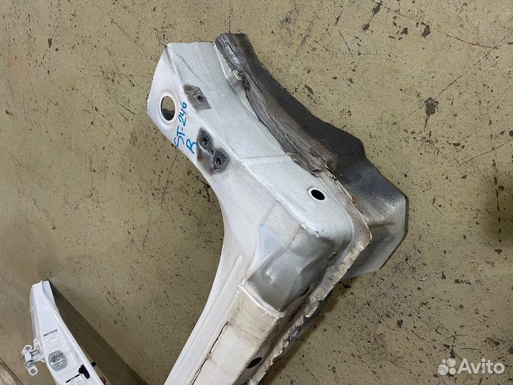 Порог кузова правый Toyota Caldina ST246 3S-GTE