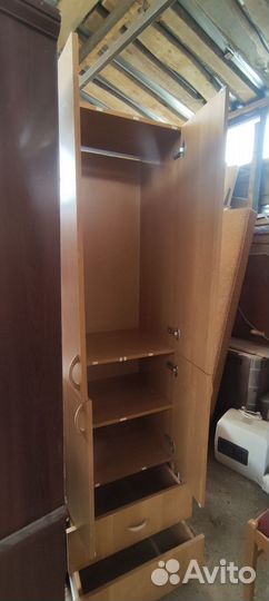 Шкаф высокий с полками