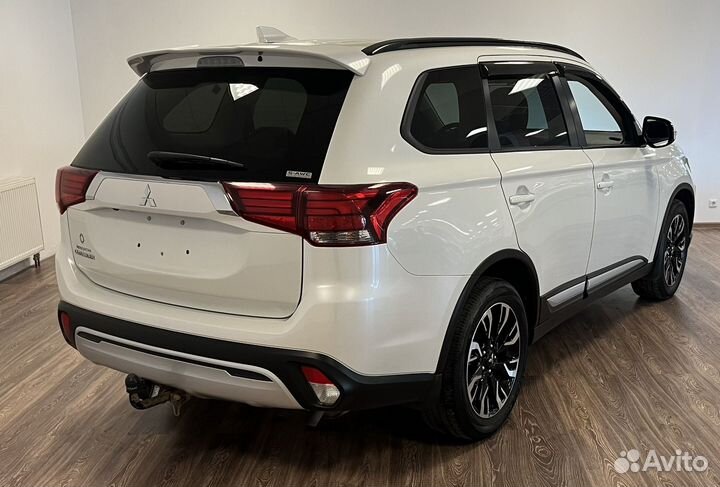 Mitsubishi Outlander 2.0 CVT, 2022, 48 208 км