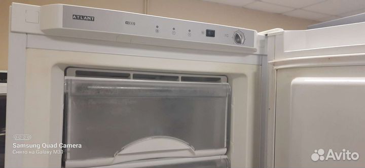 Холодильник. Морозильная камера Atlant. Доставка