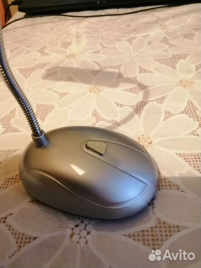 Настольная светодиодная лампа