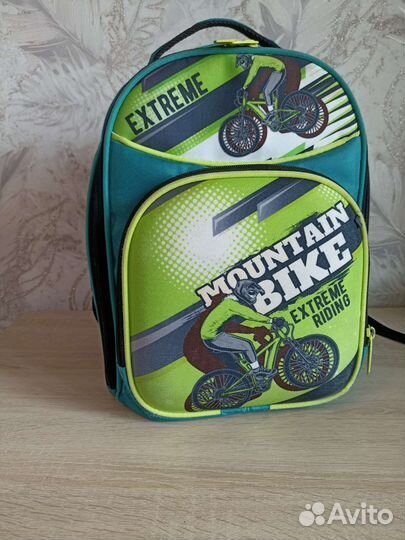 Школьный рюкзак Luris