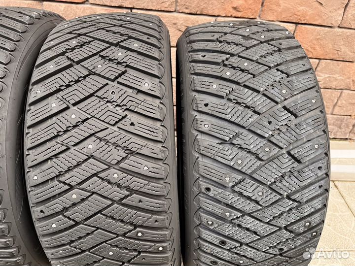 Goodyear Ultragrip Ice Arctic 225/50 R17