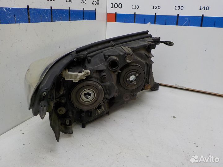 Фара левая Toyota Land Cruiser 200 2008