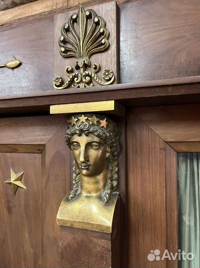 Кабинет Гарнитур. 19 век. Франция