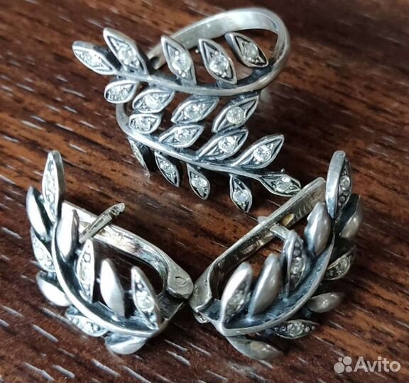 Серебряный комплект