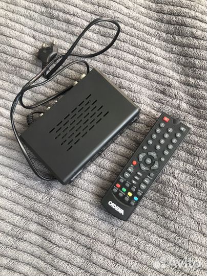 Цифровой эфирный приемник/тв приставка