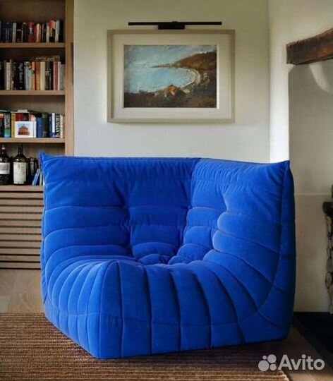 Бескаркасный угловой диван. Синий Стандарт