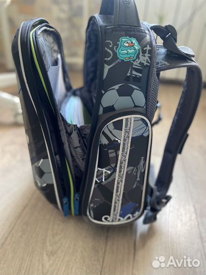 Школьный рюкзак