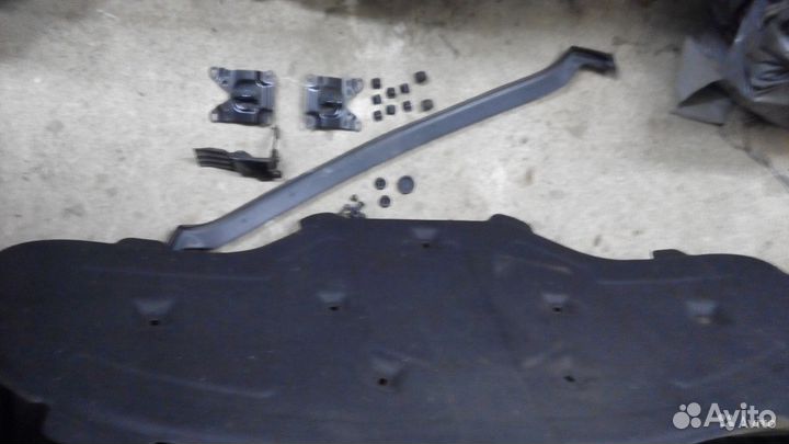 Детали капота комплект Audi A8 D4 4H0 2013