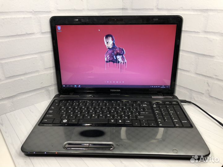 Бюджетный игровой ноутбук Toshiba 2 видеокарты
