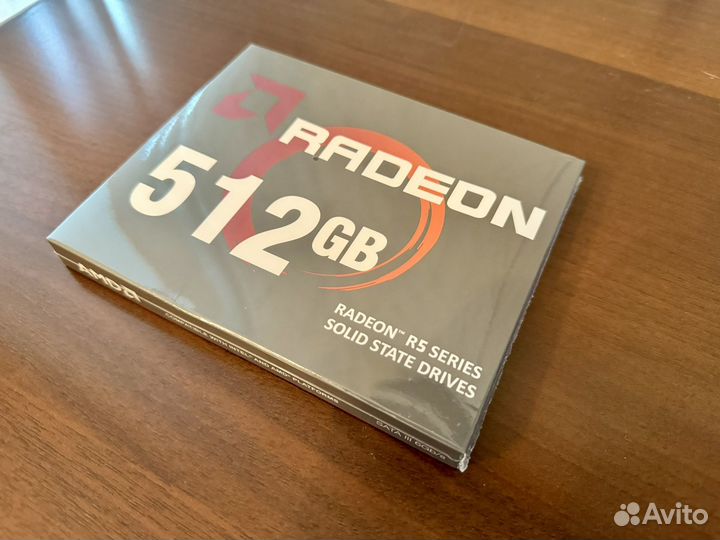 SSD накопитель AMD Radeon R5 512 гб