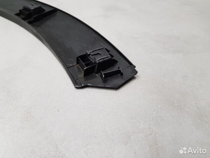 Накладка арки крыла переднего левого L