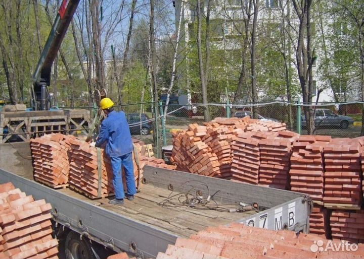 Красный кирпич