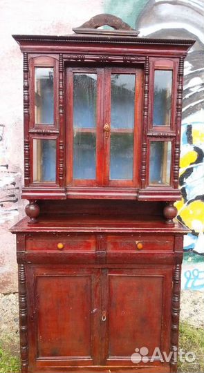 Старинный,антикварный буфет, горка