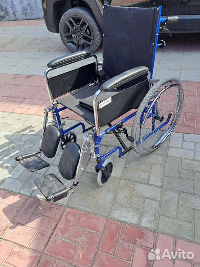 Инвалидная коляска новая