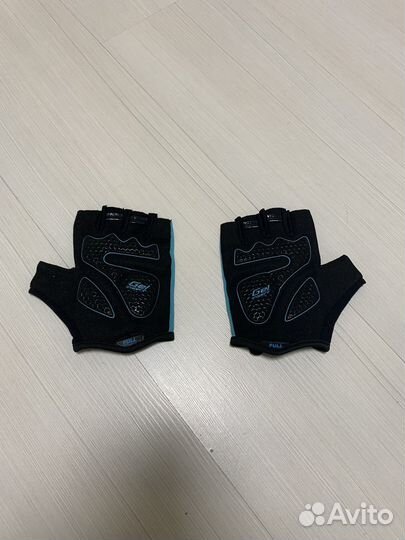 Велосипедные перчатки