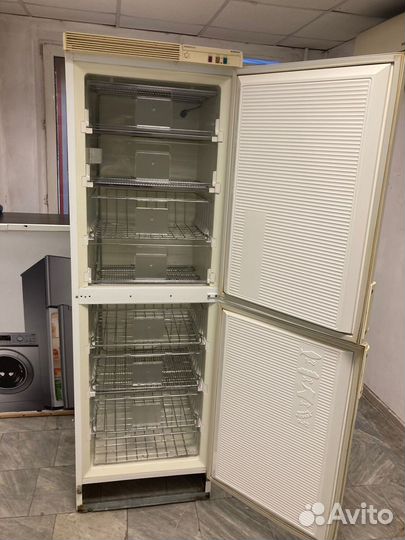 Морозильный шкаф Rosenlew