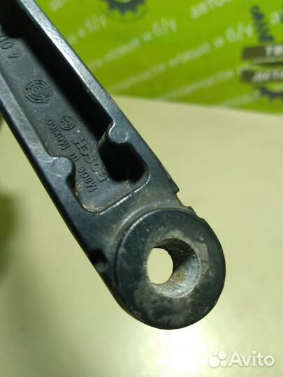 Поводок стеклоочистителя Ford Focus 1 2.0 zetec