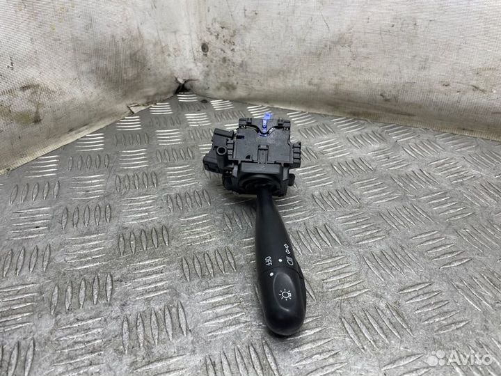 Переключатель поворотов подрулевой Toyota Corolla