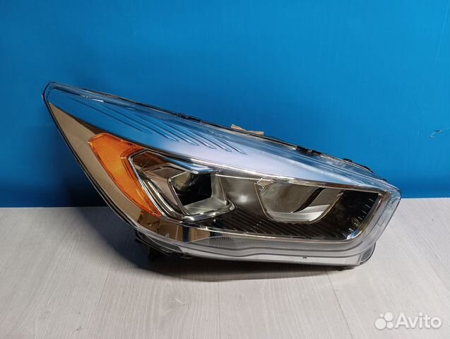 Фара правая Ford Kuga 2 цбс 2012
