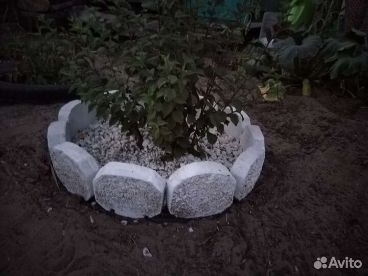 Бордюр для клумбы